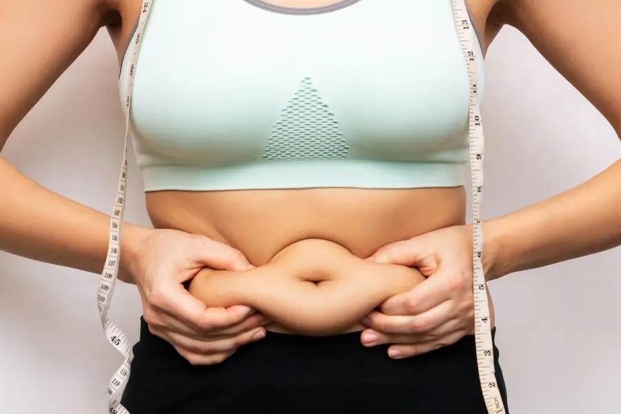 Maniglia dell'amore? 2 esercizi per eliminarla completamente